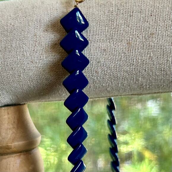 Vintage Navy Blue Square Beaded Trifari Necklace 16 Inch - Picture 6 of 13